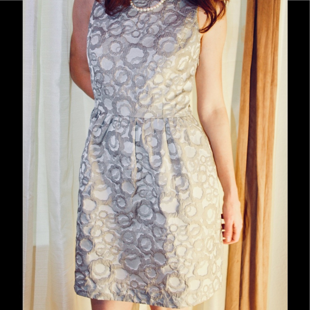 Kensie Jacquard Dress in Chai Combo Gold